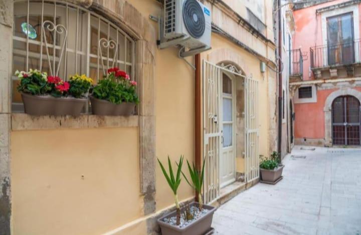 Casarizzi 24 Vacanze Ortigia Syracuse Eksteriør billede